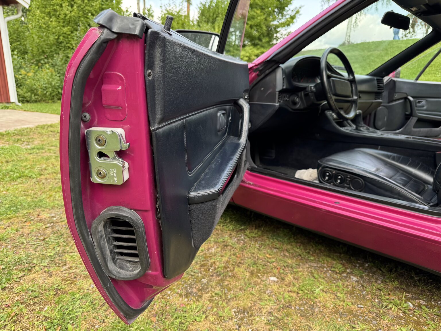 Interior image of 1990 Porsche 944 S2 Convertible