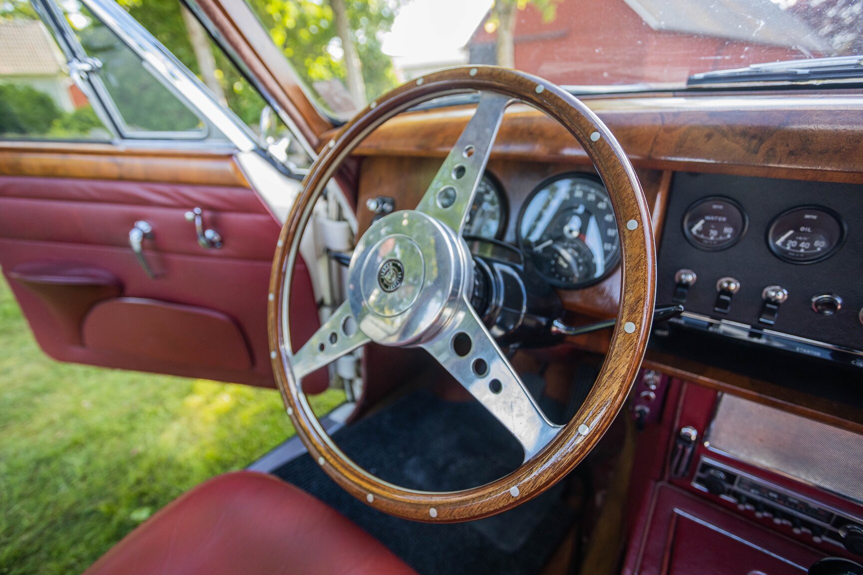 Interior image of 1968 Jaguar 340 XK Mark II