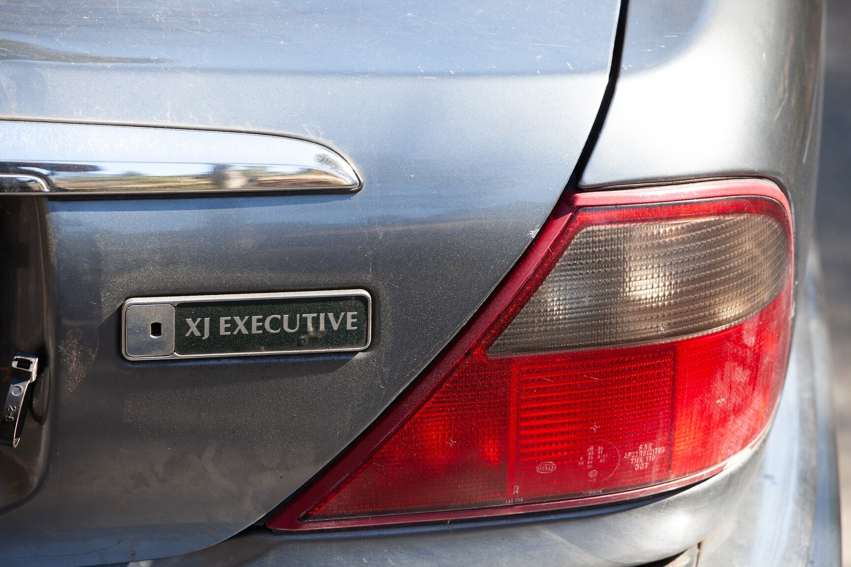Exterior image of 1997 Jaguar XJ6 3.2