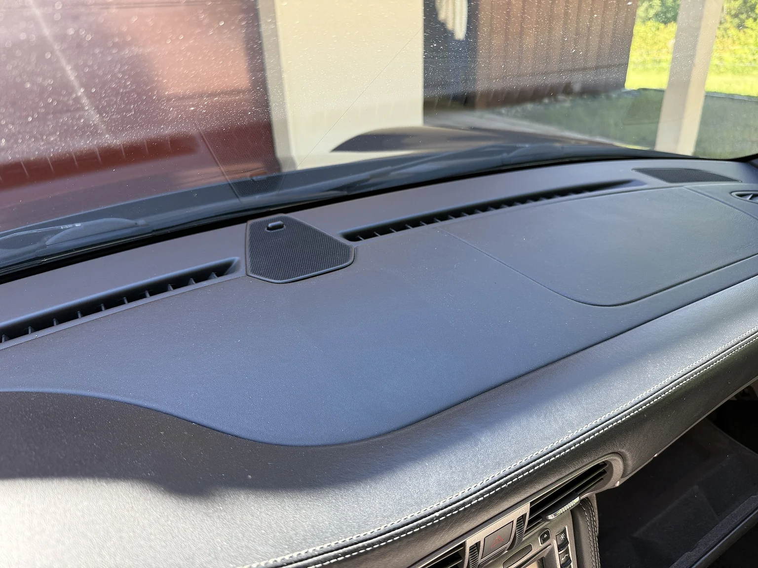 Innenraumfoto von 2008 Porsche 911 Carrera 4 (24)