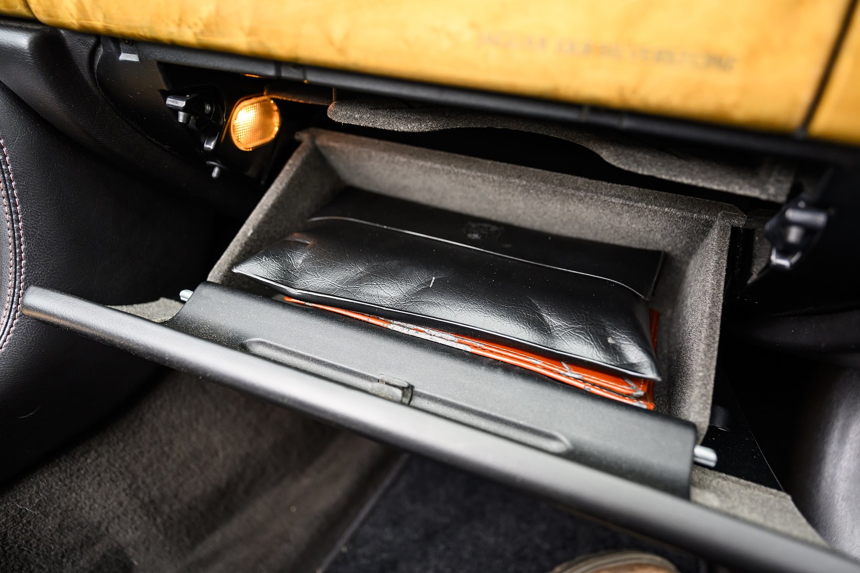 Interior image of 2001 Jaguar XKR Silverstone