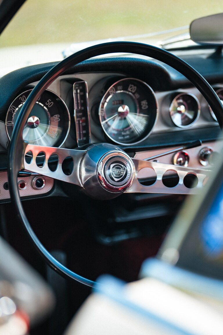 Interior image of 1963 Volvo 1800 S (21)