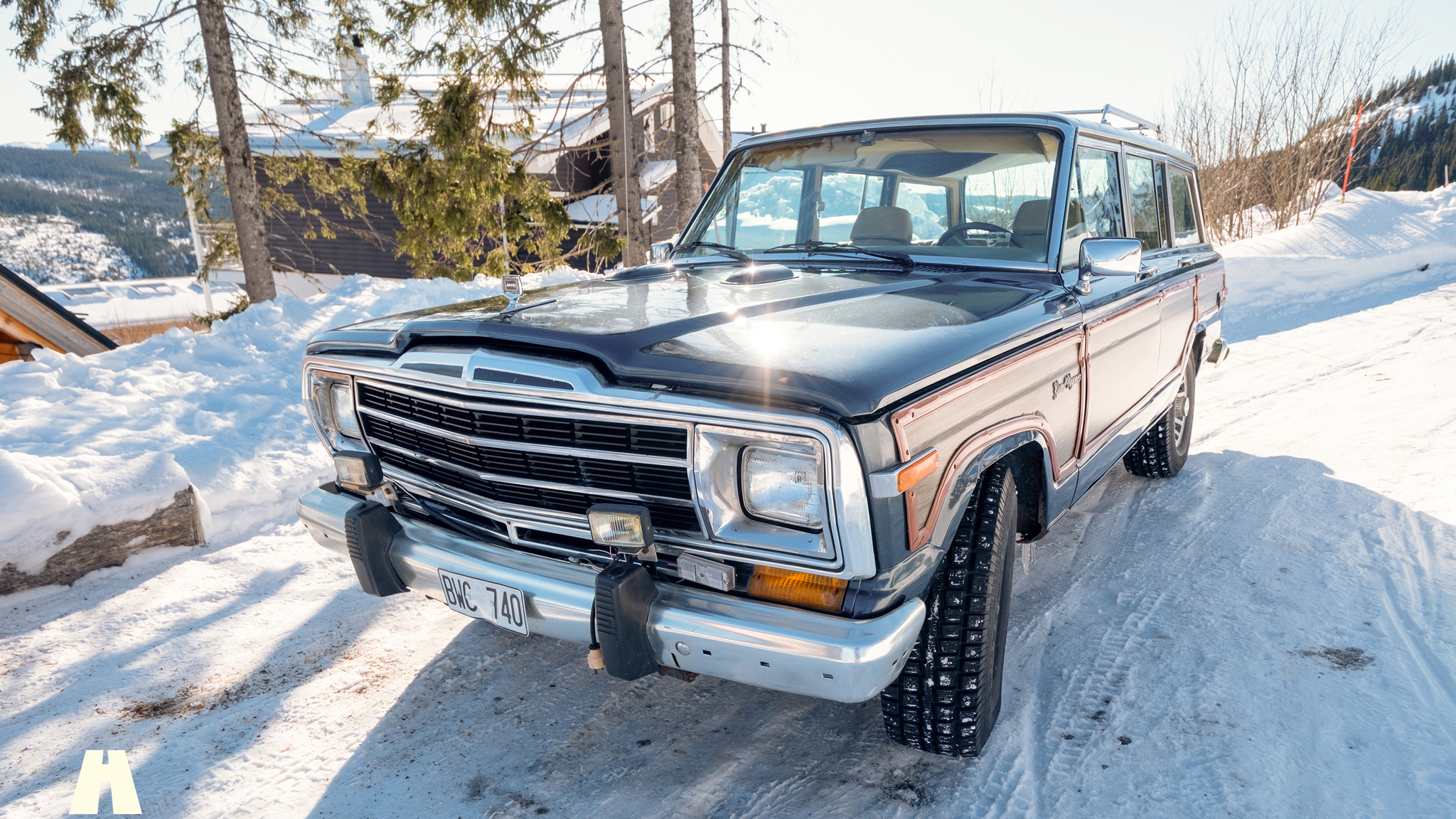 Aussenfoto 1988 Jeep Grand Wagoneer 5.9
