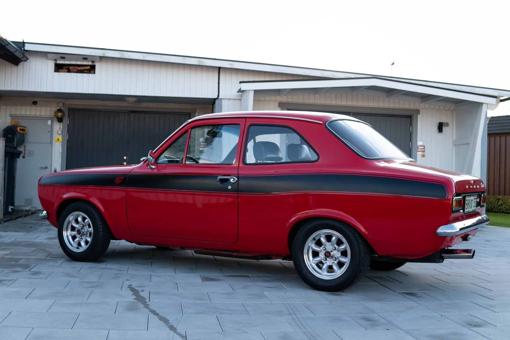 Exterior image of 1972 Ford Escort 1300 L