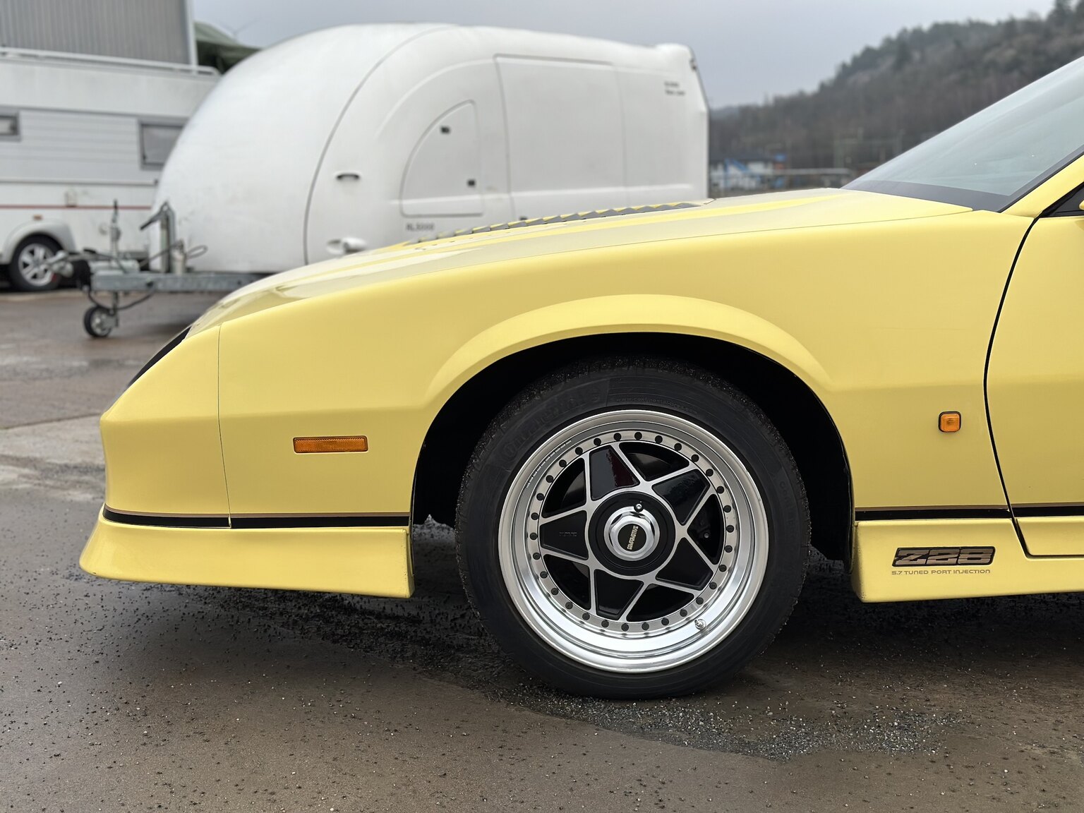 Exterior image of 1987 Chevrolet Camaro Z28