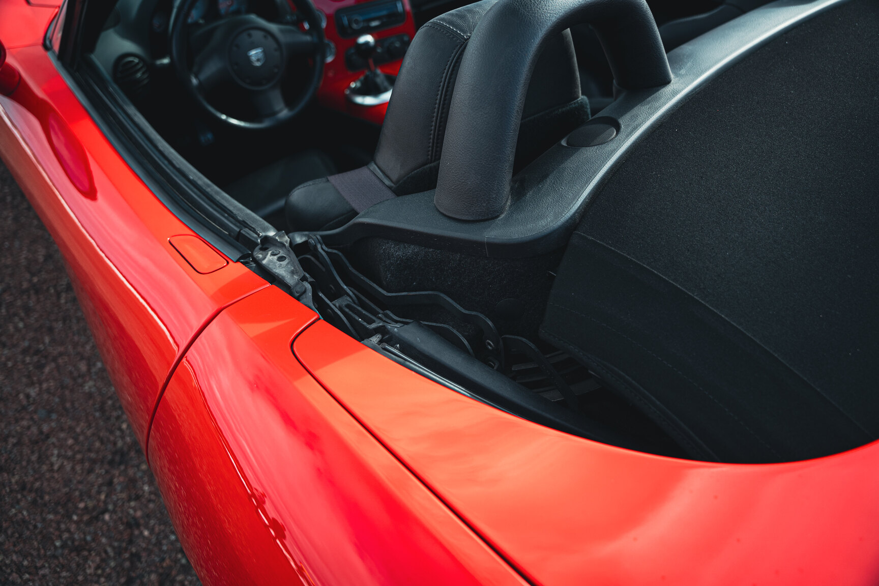 Exteriörbild på 2003 Dodge Viper SRT-10
