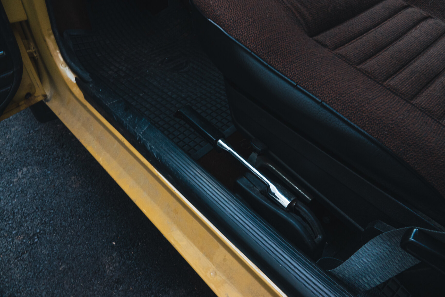 Interiörbild 1971 Volvo 144 2.0 Automat