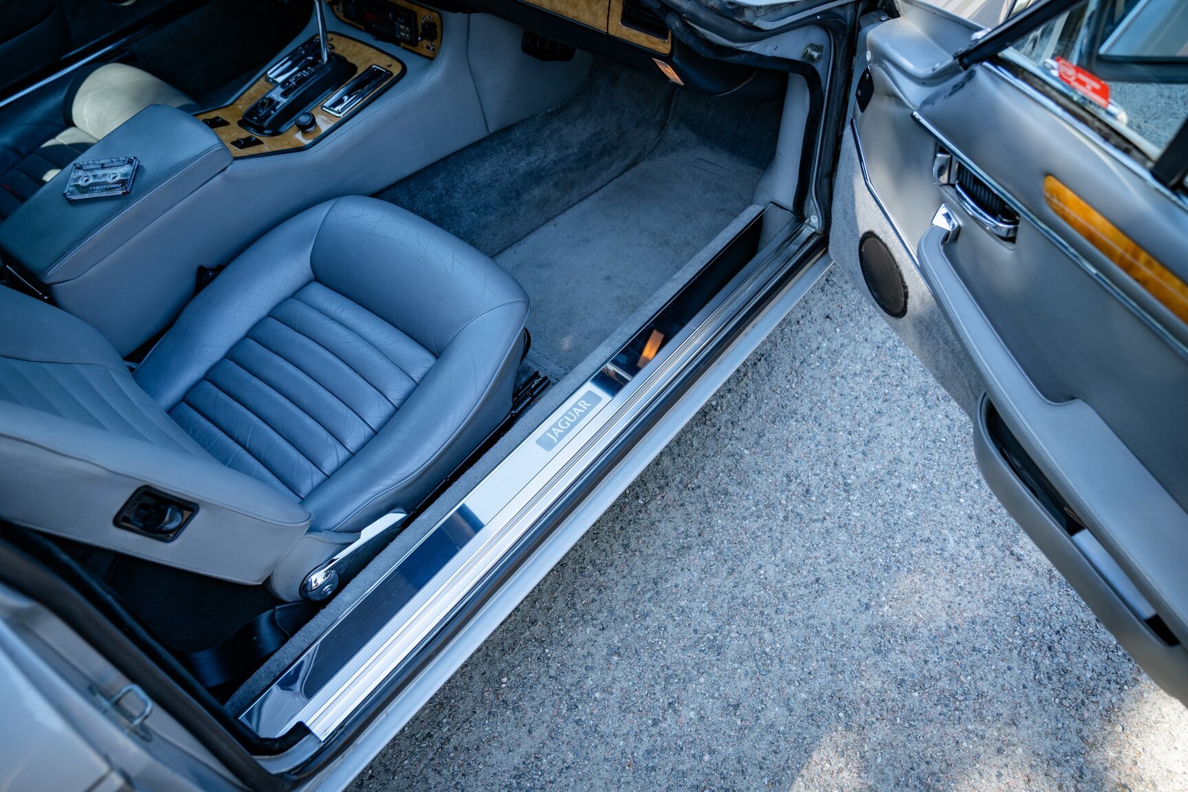 Interior image of 1985 Jaguar XJ-S HE