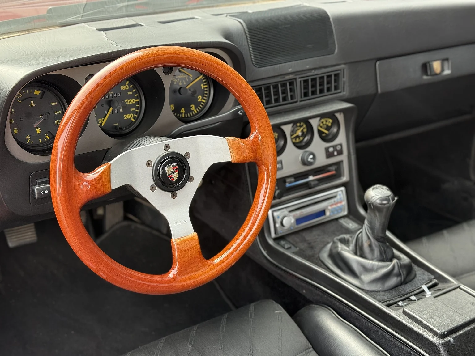 Interiörbild 1984 Porsche 944 Targa (3)