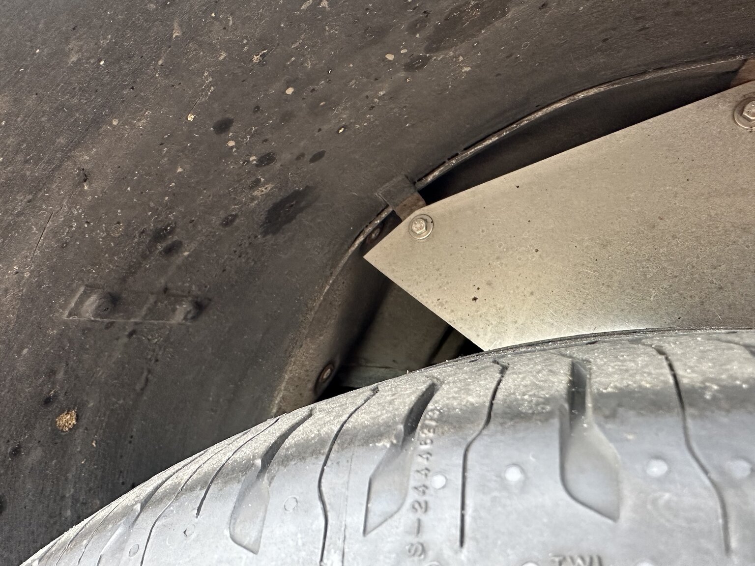 Exterior image of 1987 Lotus Esprit Turbo HCi (39)