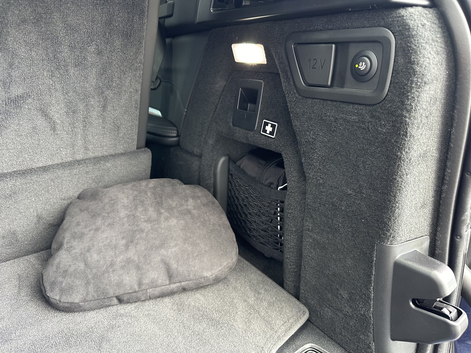 Interior image of 2022 ALPINA XB7