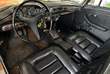 Interior image of 1973 Volvo 1800 ES