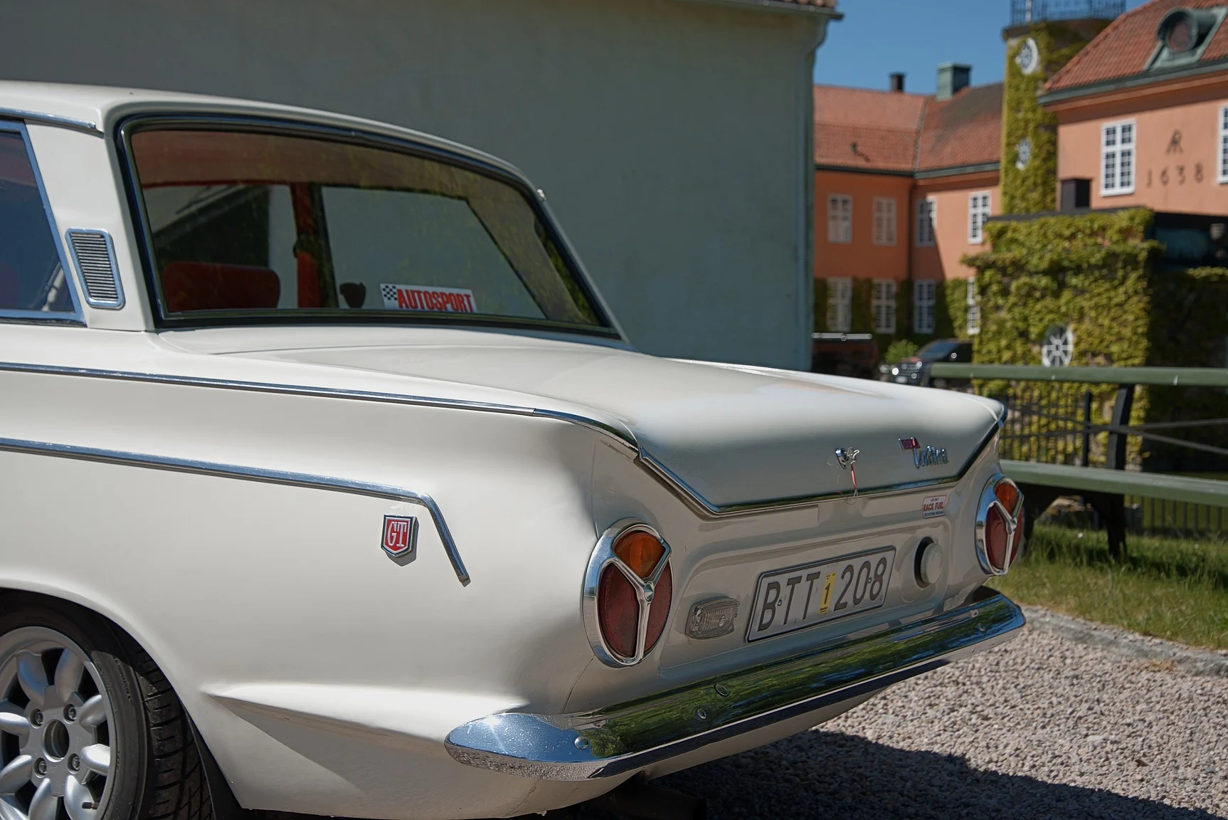 Exterior image of 1966 Ford  Cortina GT (7)