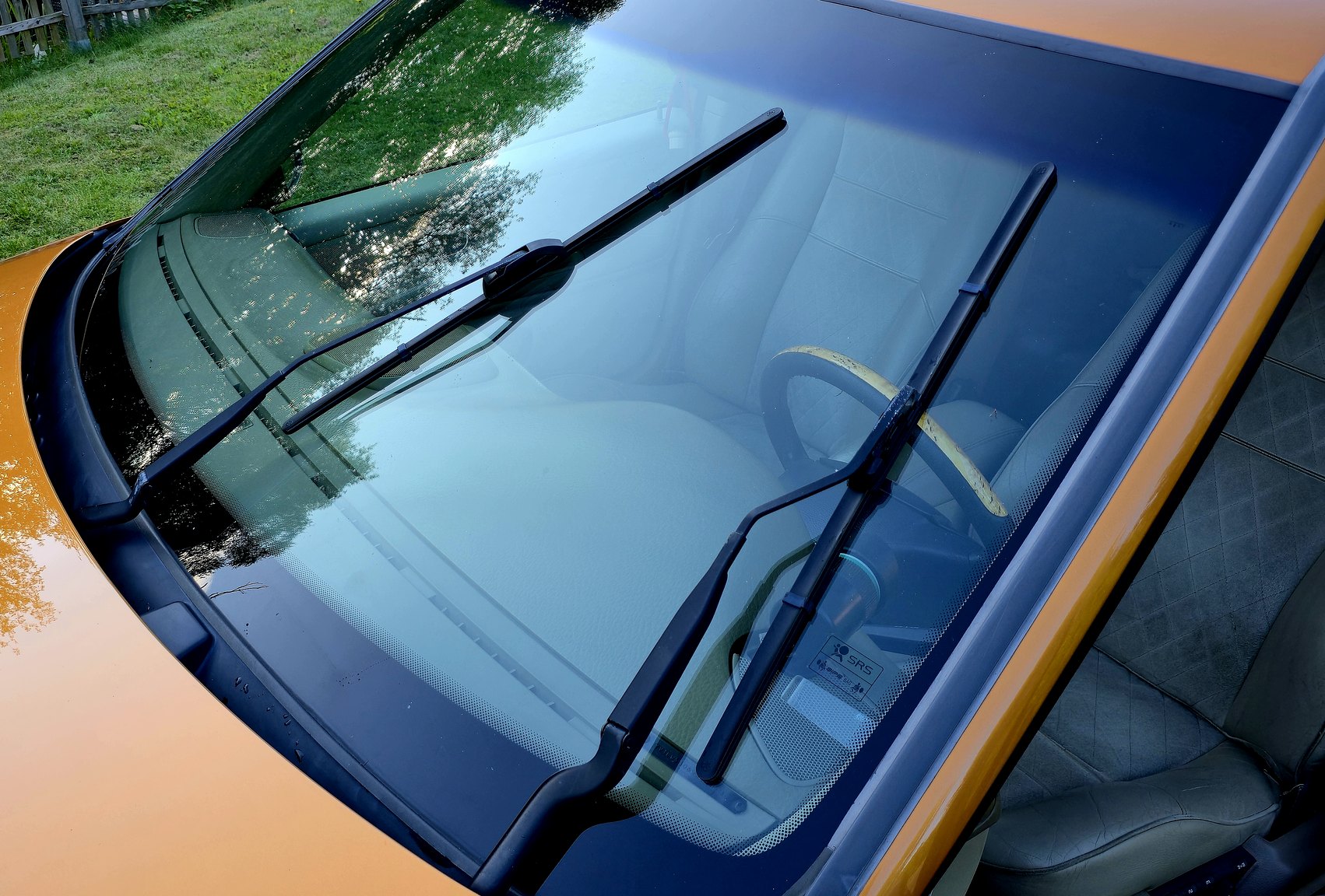 Exterior image of 1998 Volvo V70 R 2.3 T Automatisk