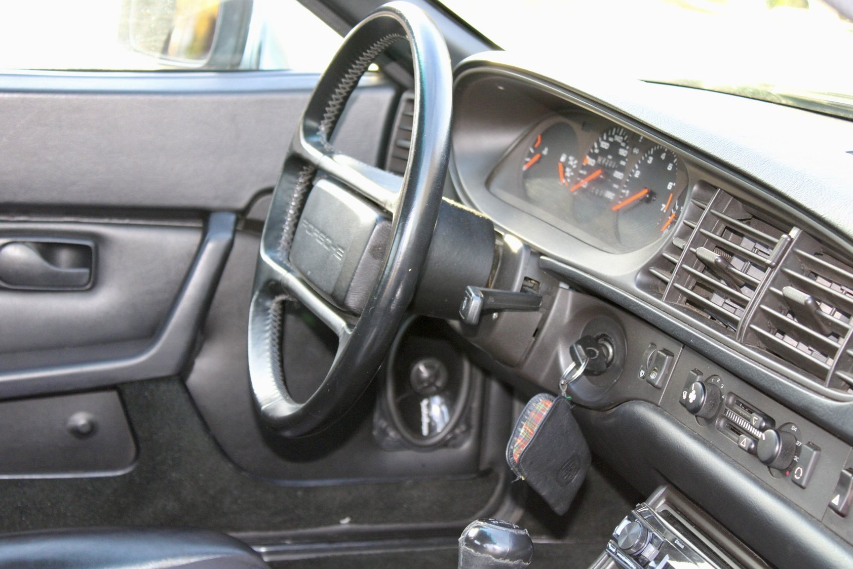 Innenraumfoto von 1991 PORSCHE 944 S2