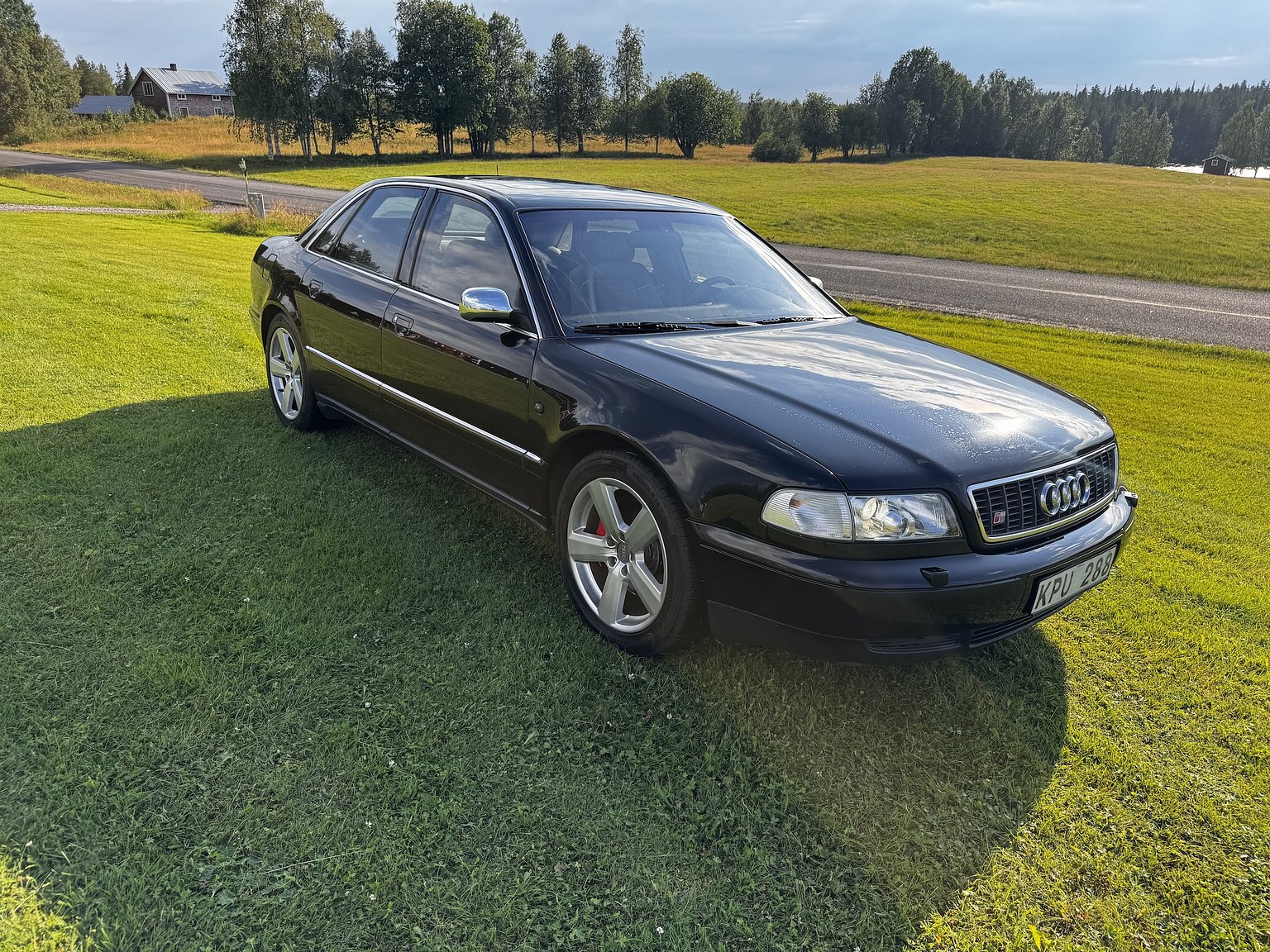 Exteriörbild på 1999 Audi S8 4.2 Quattro