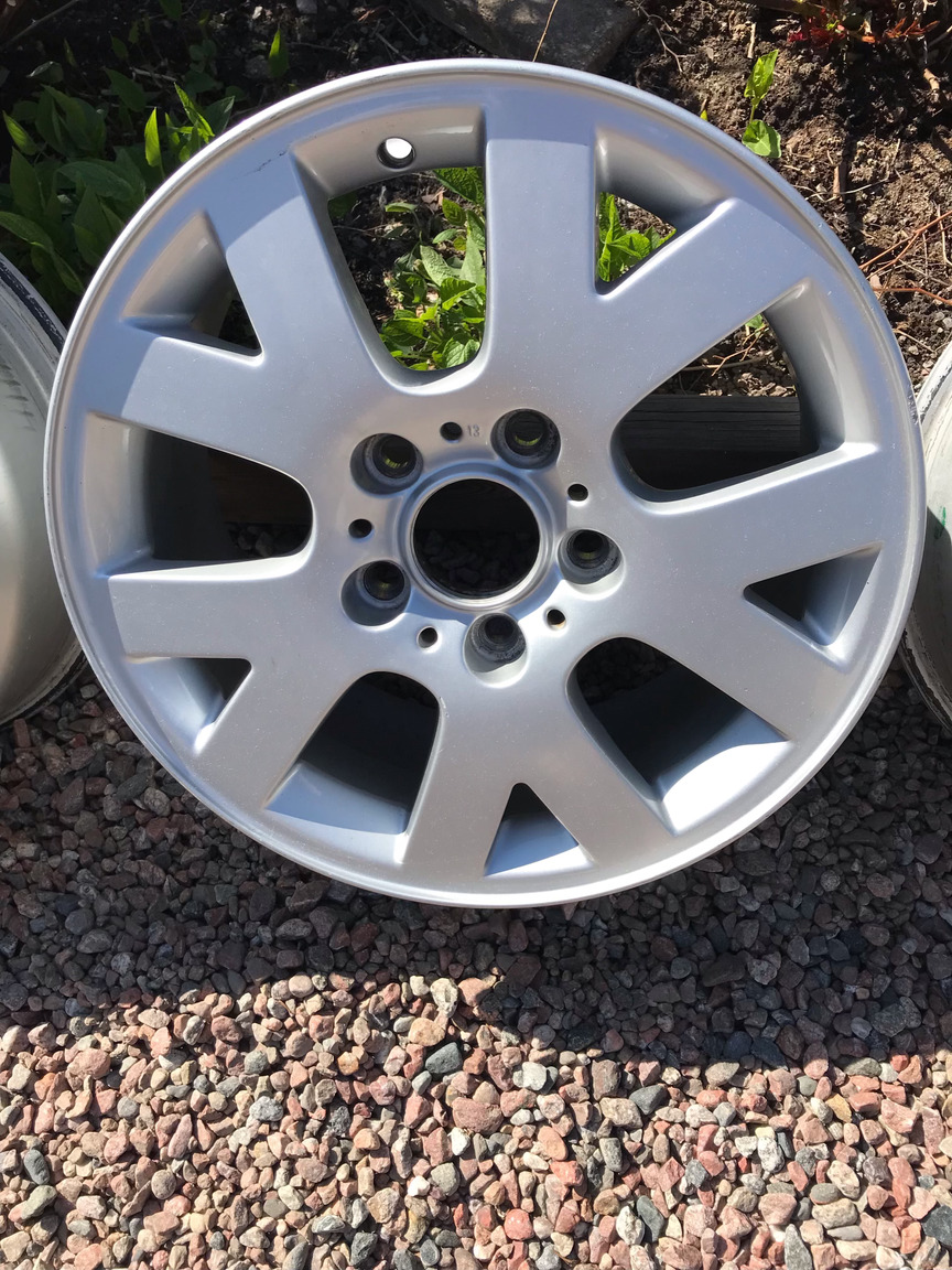 Exterior image of 2001 BMW E46 325 Cabriolet (81)