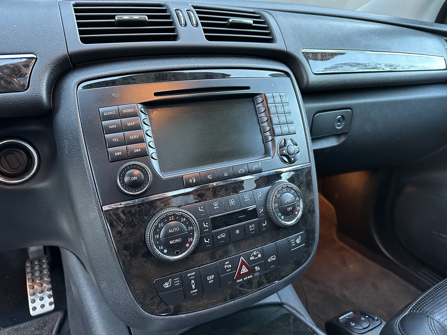 Interiörbild 2007 Mercedes-Benz R63 AMG