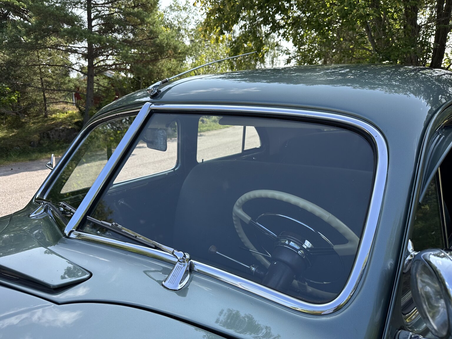 Exterior image of Buick Sedan Special 8