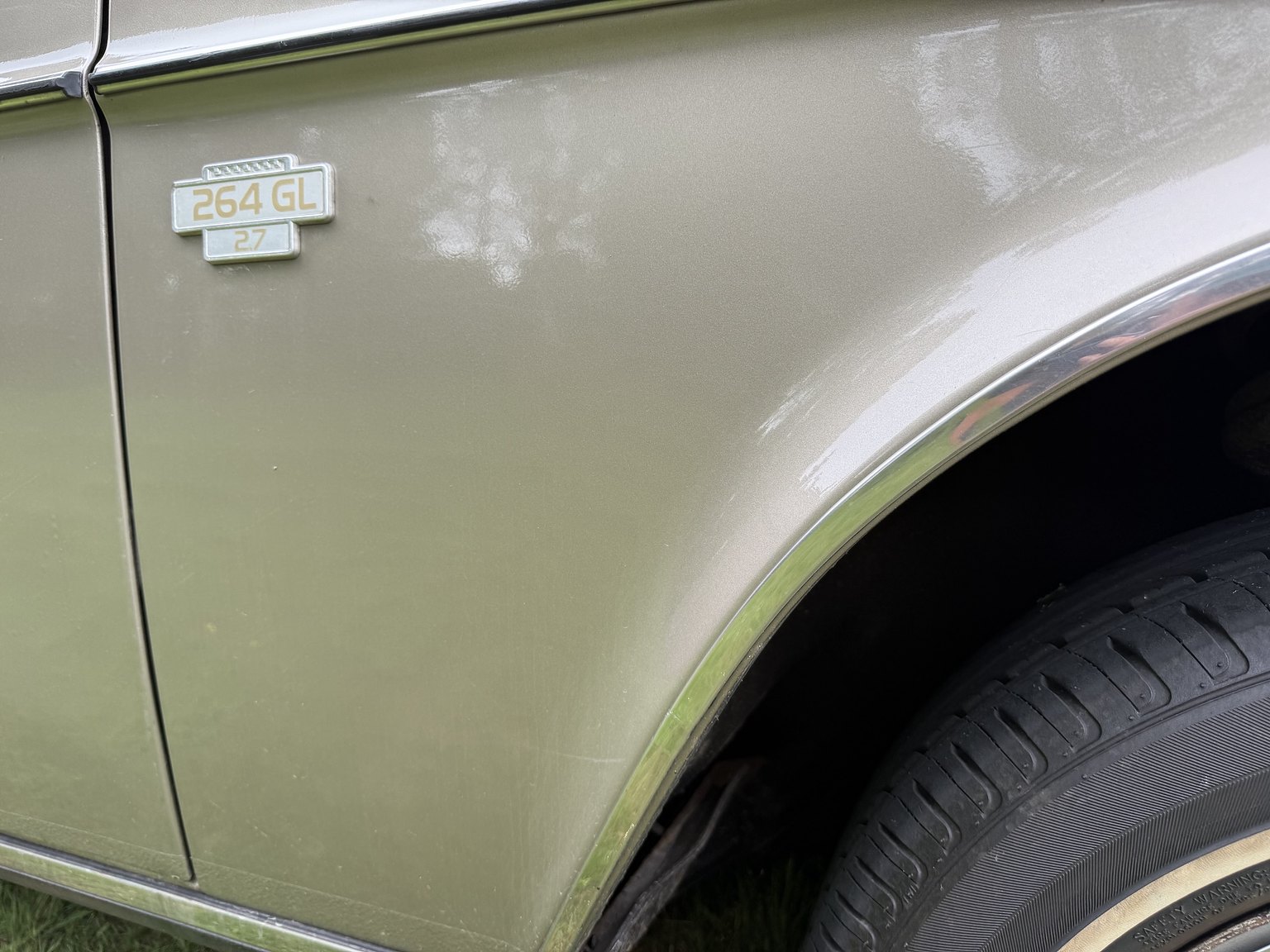 Exterior image of 1976 Volvo 264 V6 GL Automatisk