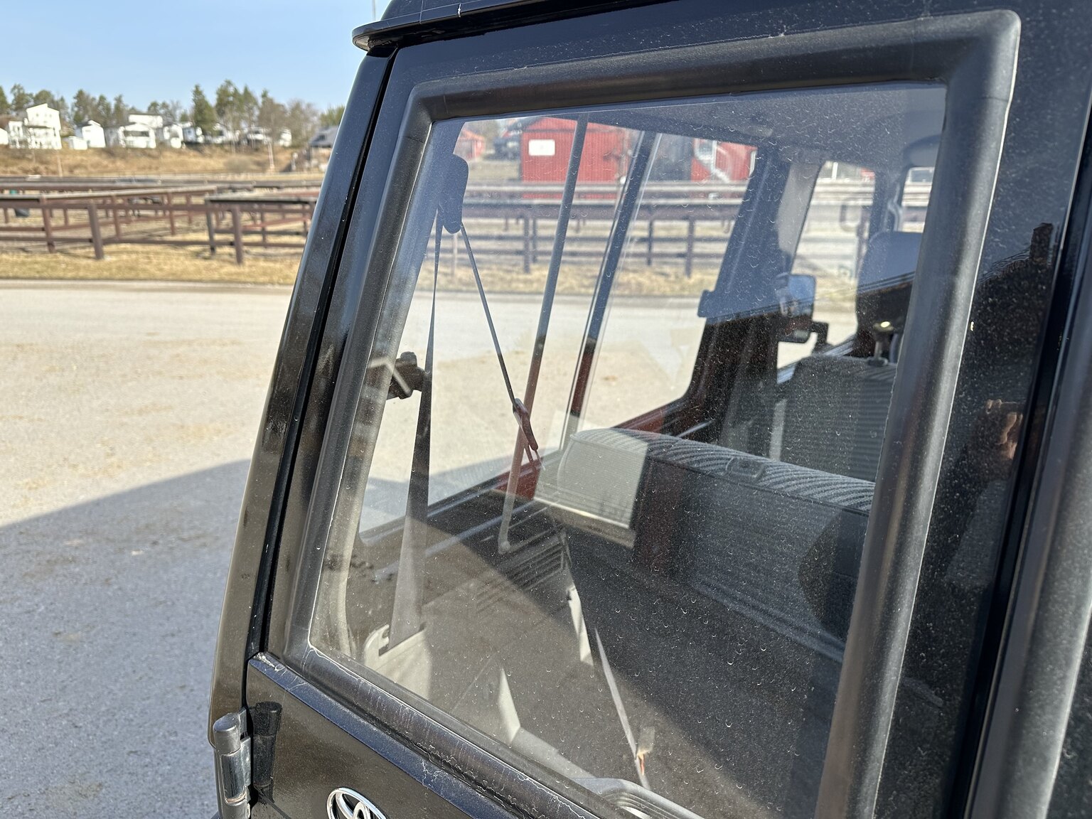 Exterior image of 1993 Toyota Land Cruiser Serie 70