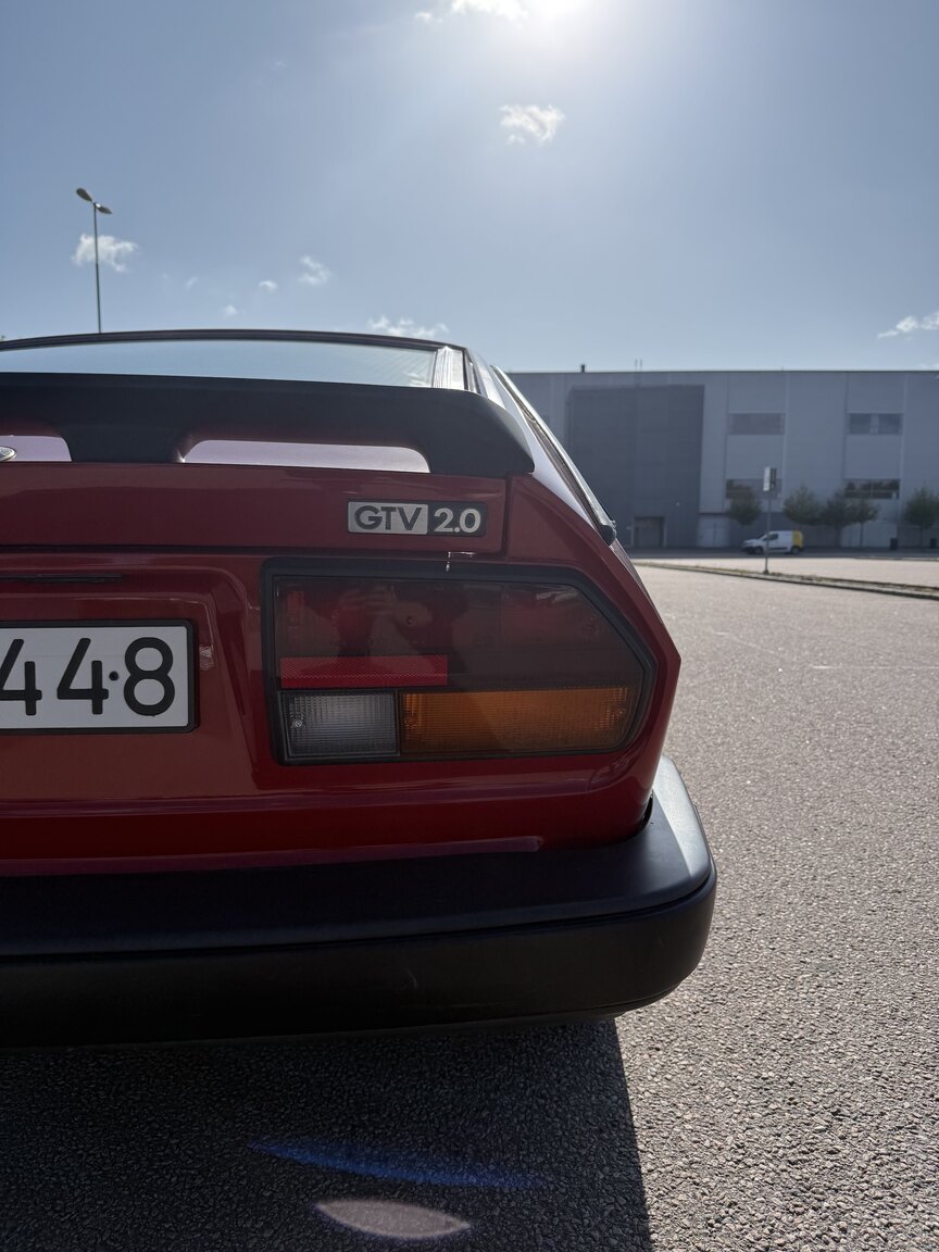 Exteriörbild på 1986 Alfa Romeo Alfetta GTV 2.0