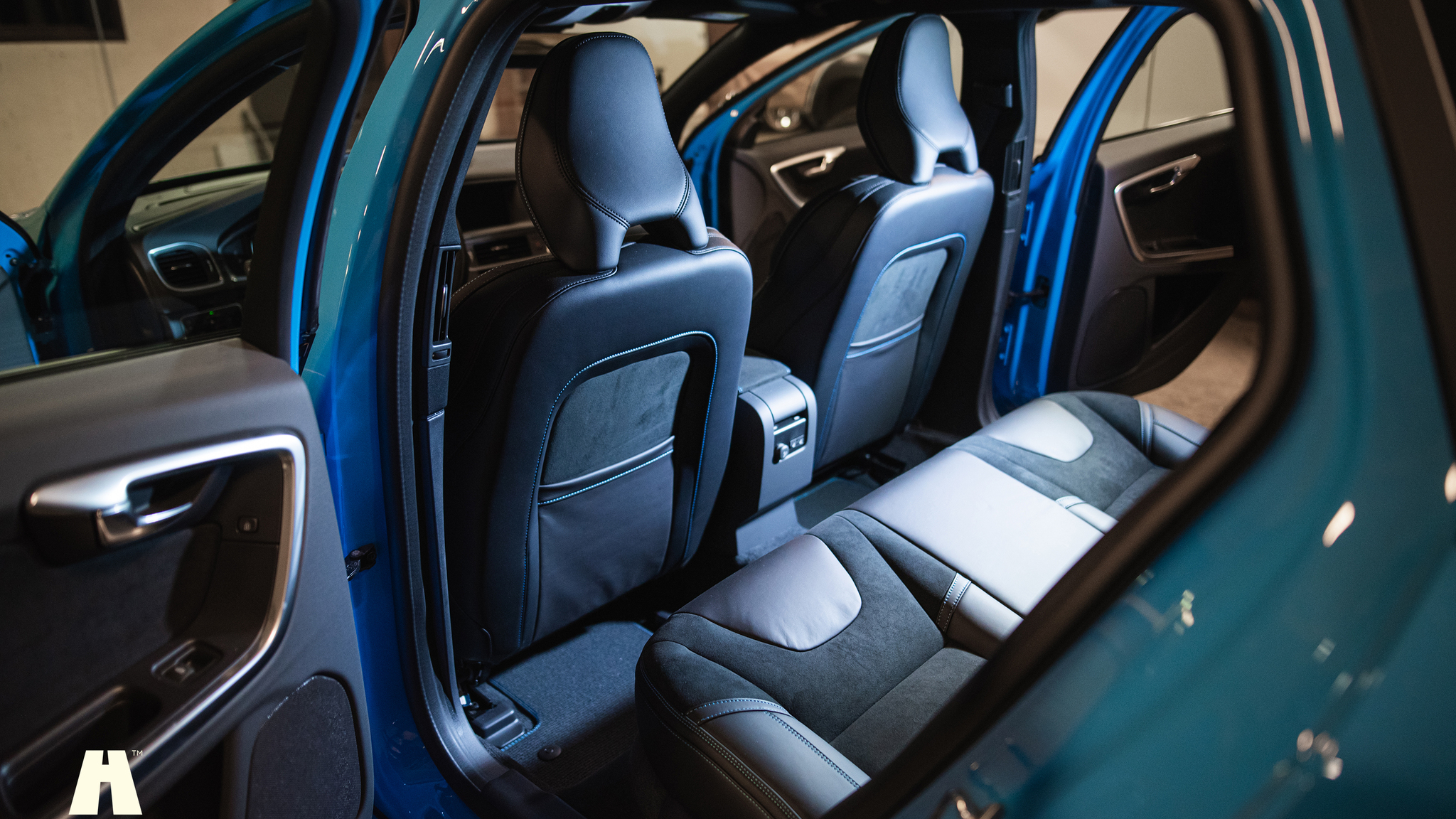 Interior image of 2017 Volvo V60 Polestar T6