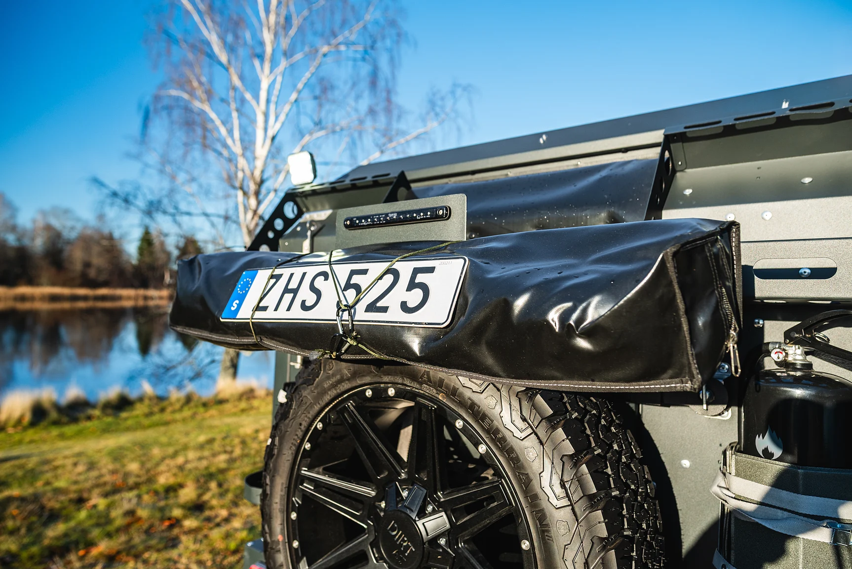 Exterior image of 2020 Northea Camper Expedition Volkswagen Amarok (94)