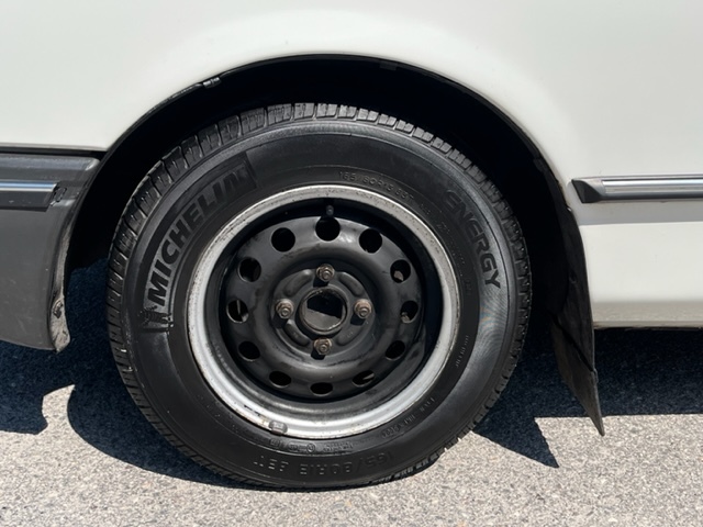 Exterior image of 1983 Ford Sierra
