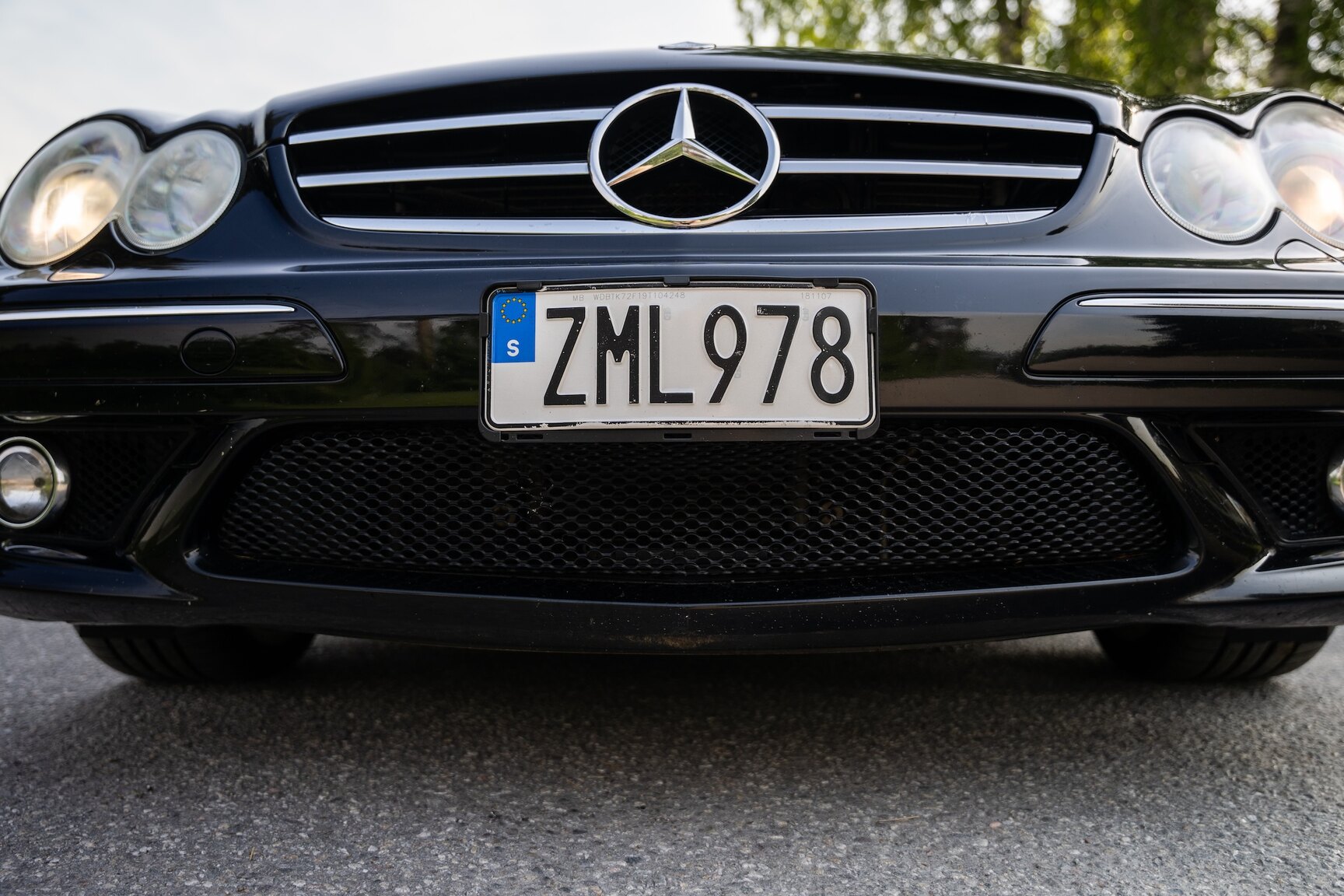 Exterior image of 2009 Mercedes-Benz CLK 550