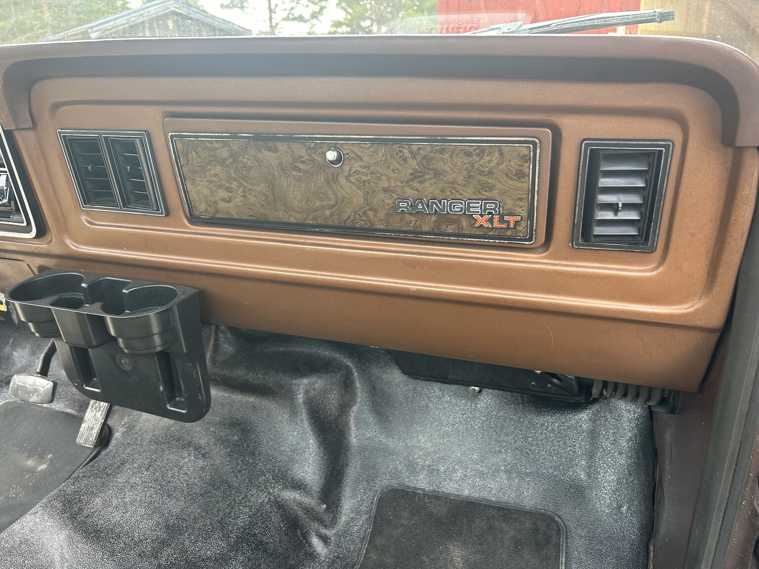 Interior image of 1978 Ford F100 (F150)