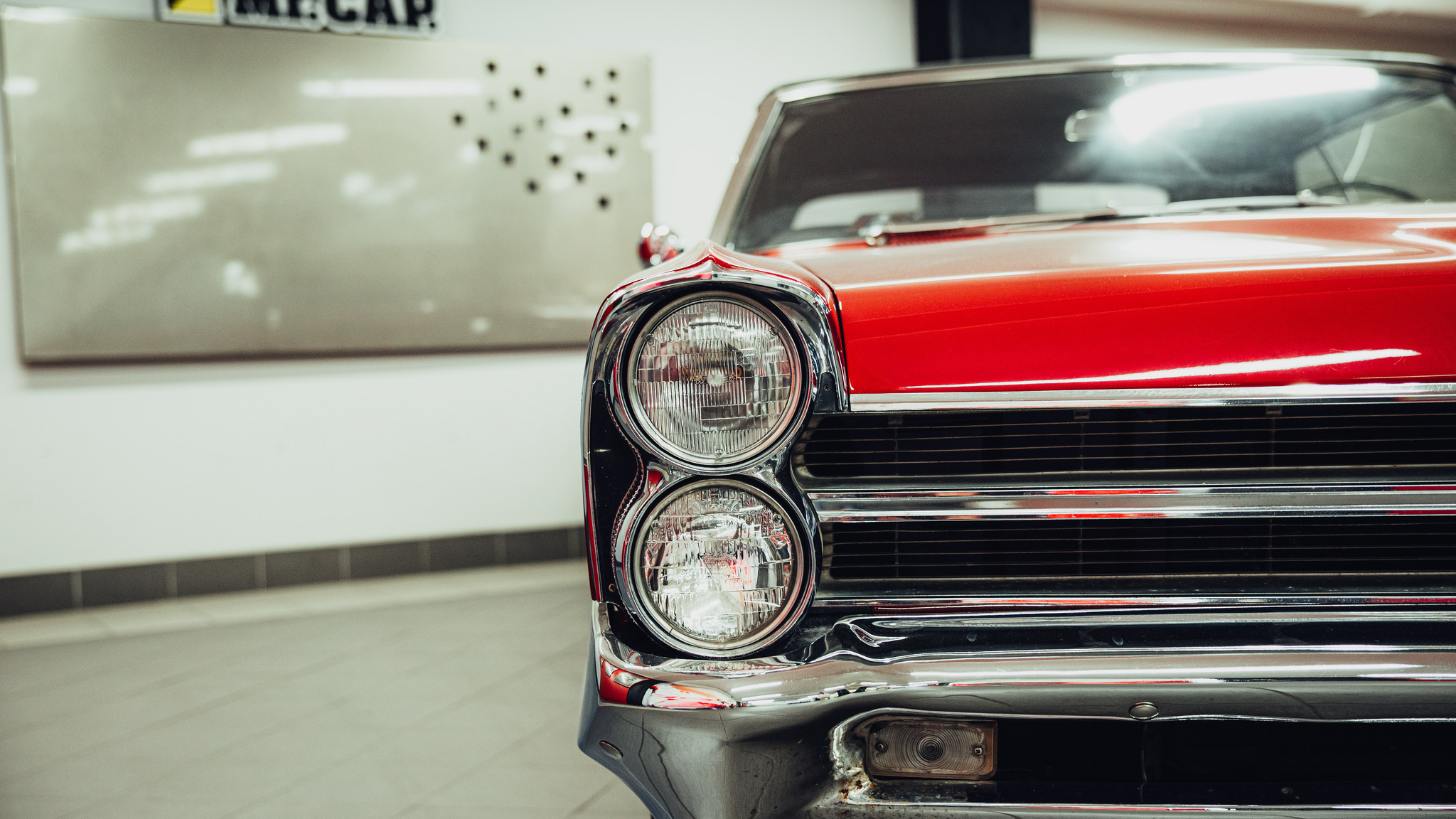Exterior image of 1965 Pontiac Bonneville Cabriolet 6.4 V8