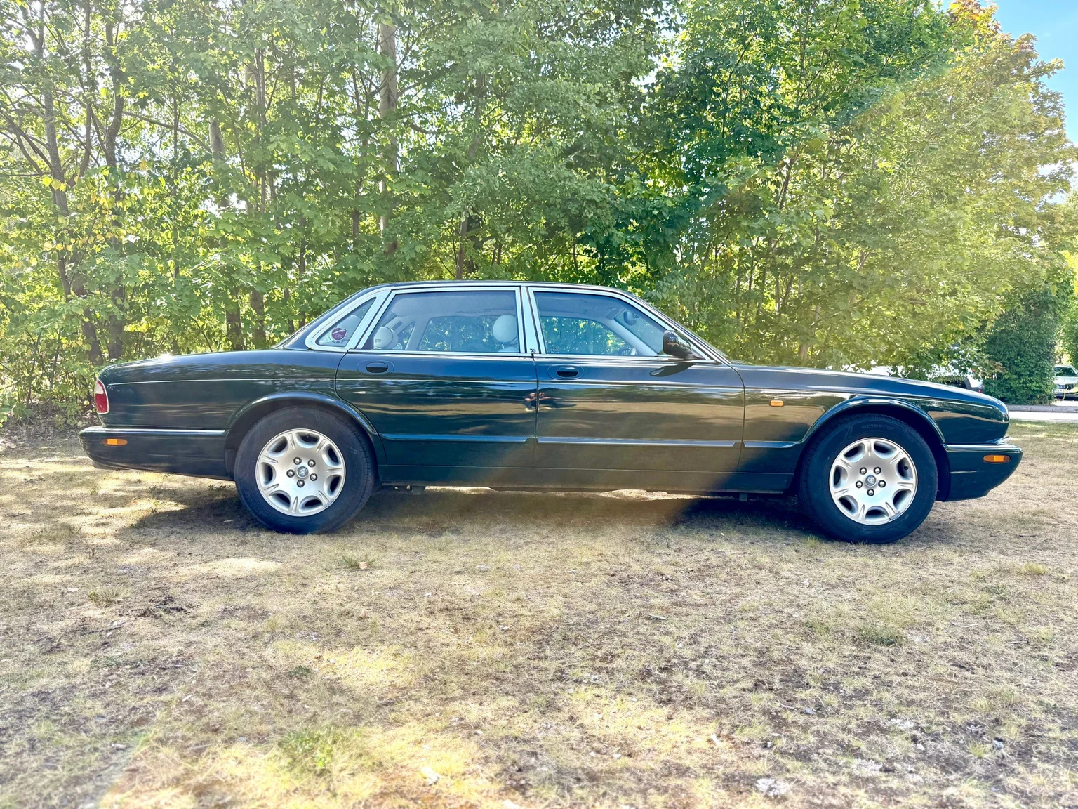 Exteriörbild på 2001 Jaguar XJ Sovereign 4.0 V8 (3)