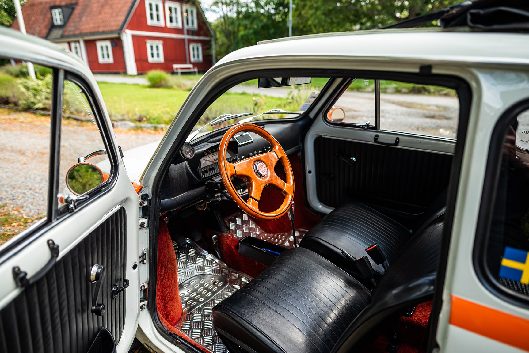 Interior image of 1971 FIAT 500 "Superiore"