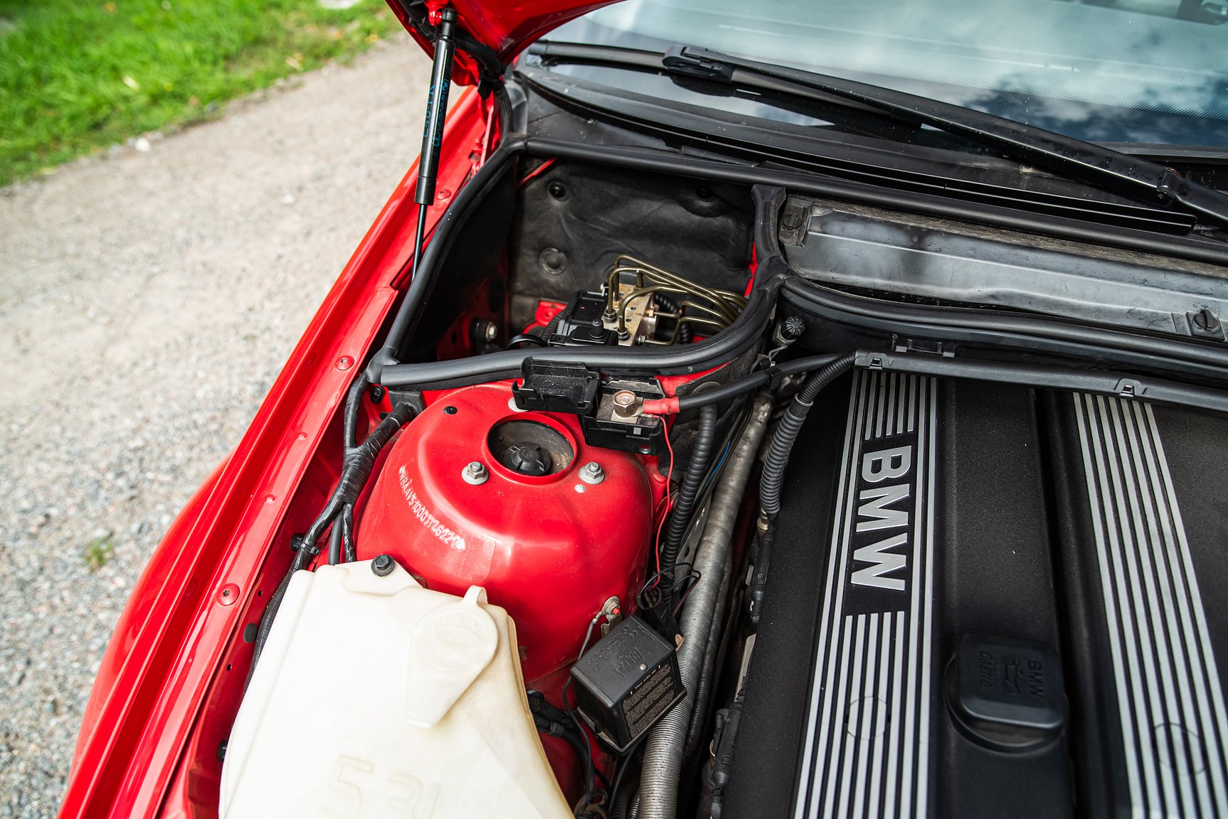 Image of 2001 BMW 330Xi mechanics