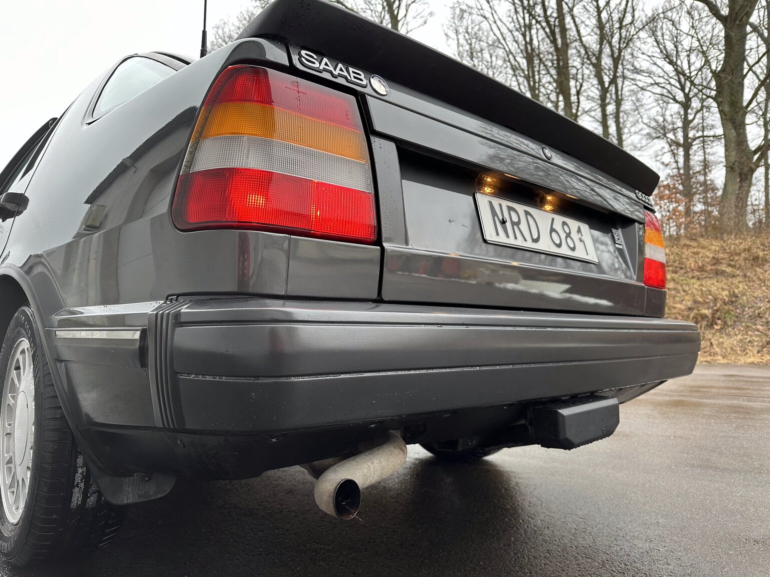 Exteriörbild på 1988 SAAB 9000i