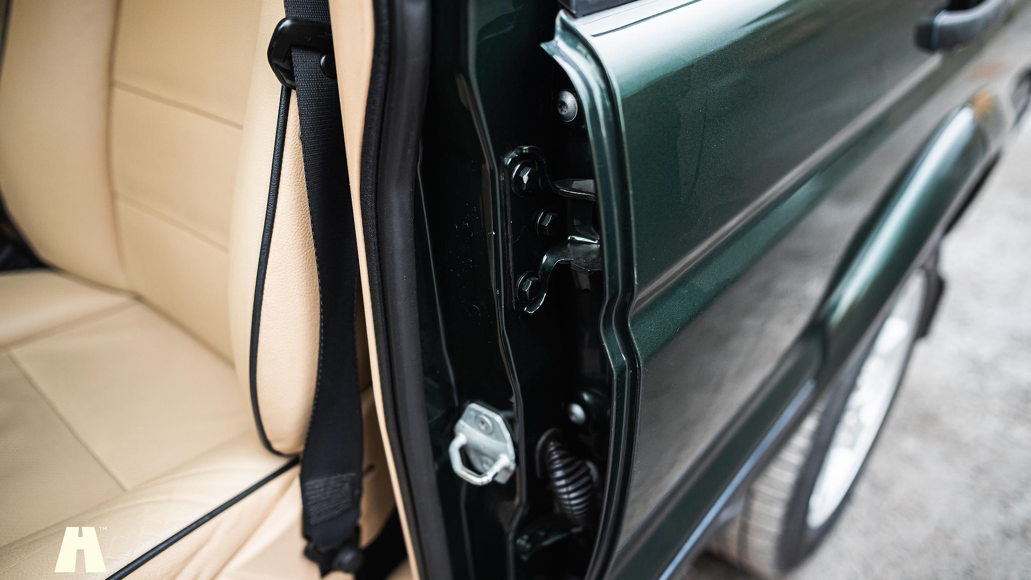 Innenraumfoto von 2003 Land Rover Discovery II, 2003