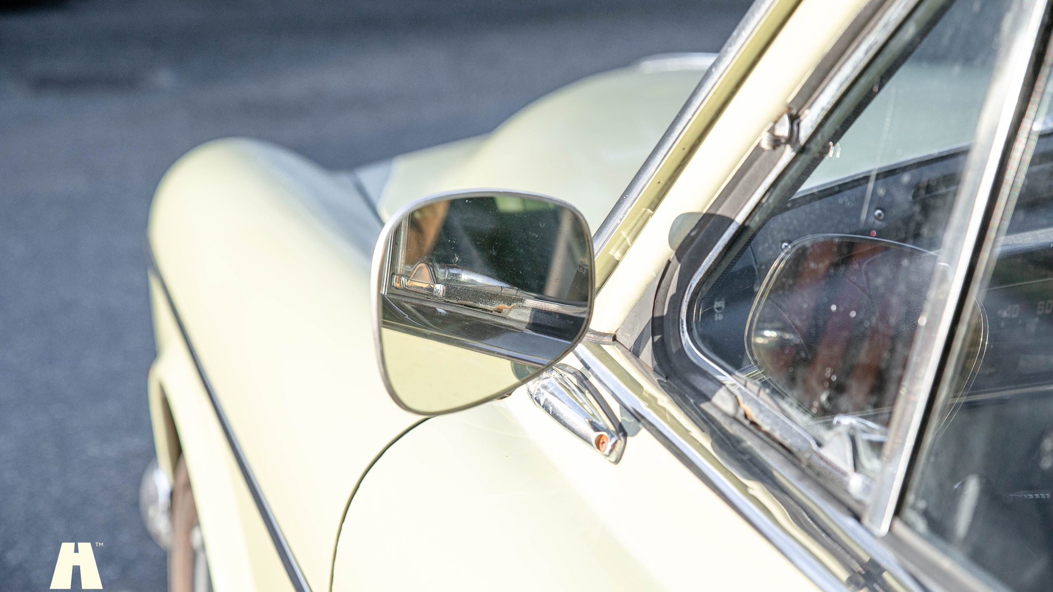 Exterior image of 1966 Volvo Amazon Sport