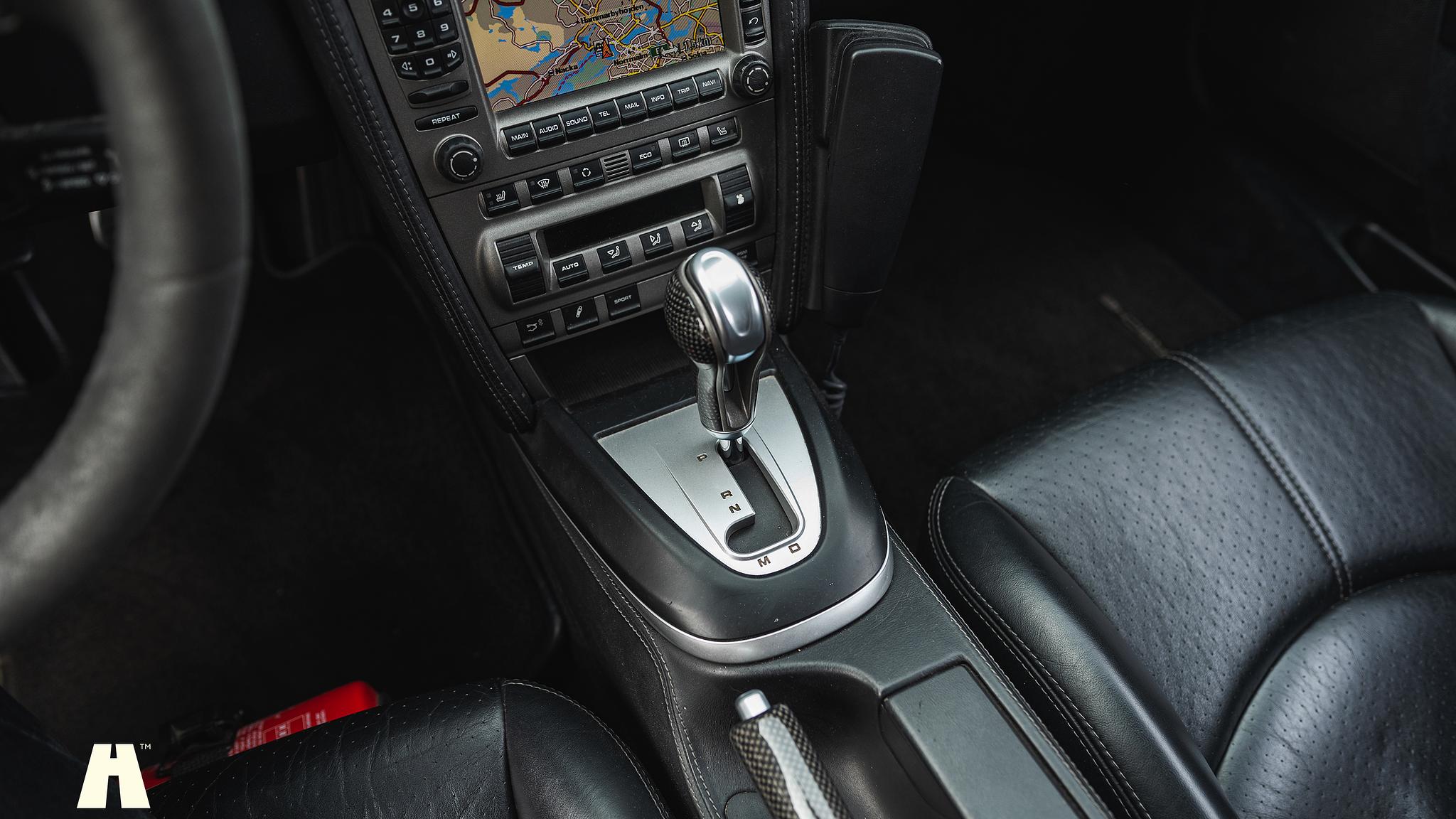 Innenraumfoto von 2007 Porsche 997 Turbo