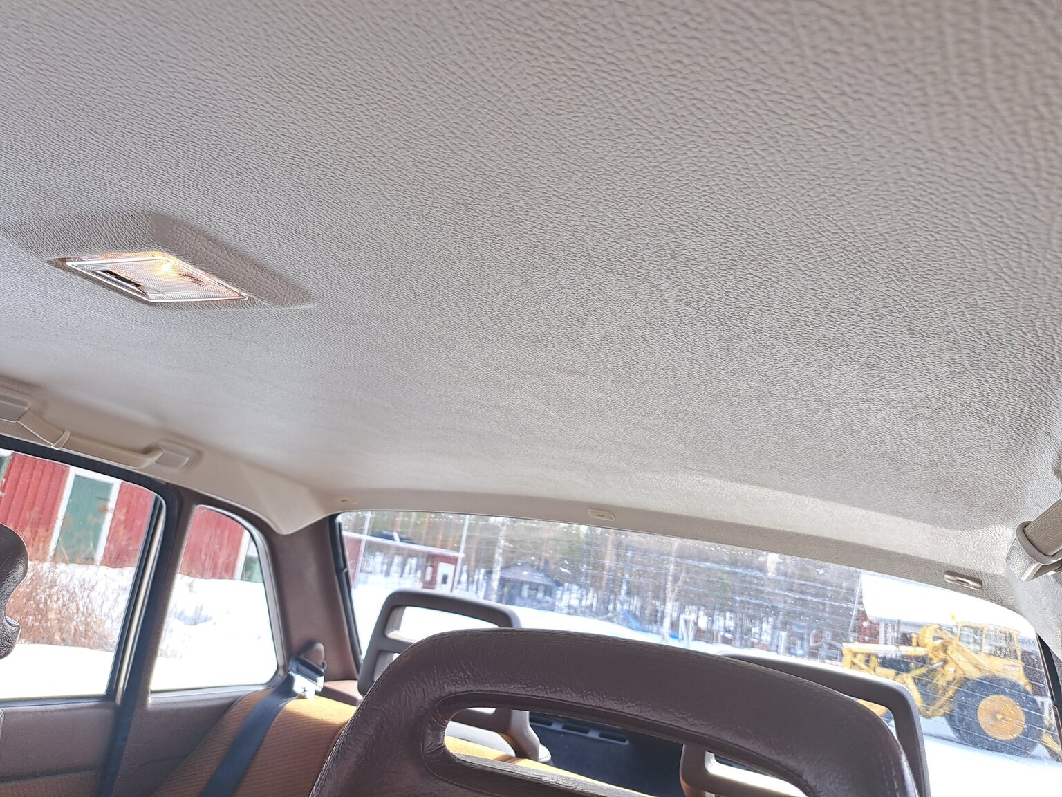 Interiörbild 1988 Volvo 240 GL