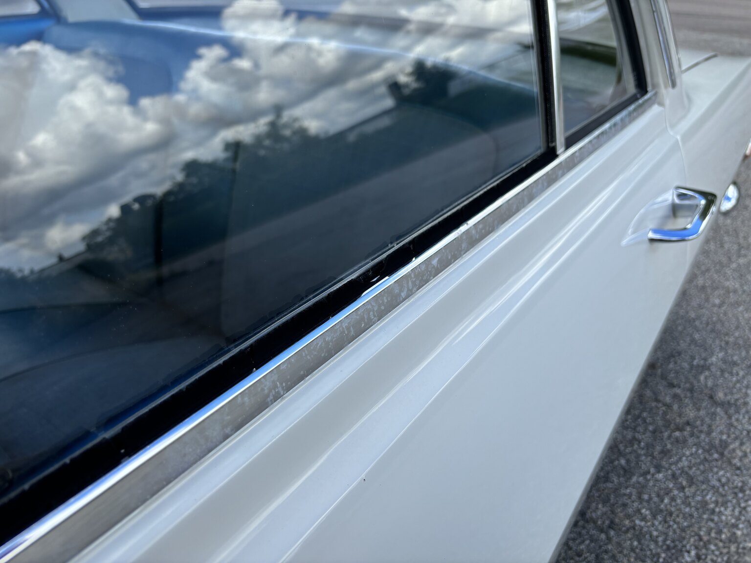 Exterior image of 1965 Opel Record Deluxe