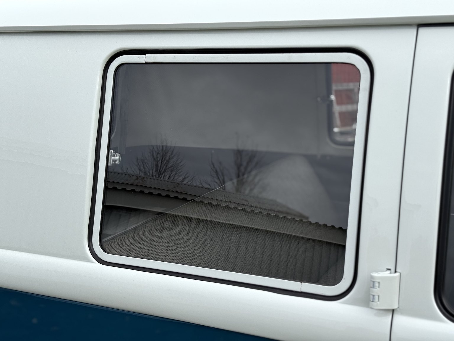 Exteriörbild på 1967 Volkswagen T1 Kleinbus