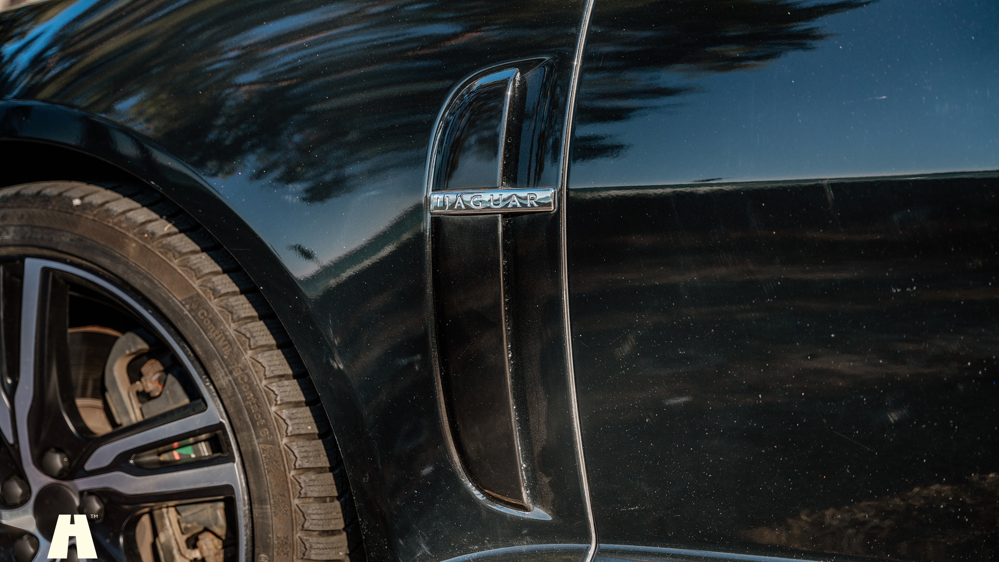 Exterior image of 2010 Jaguar XFR (41)