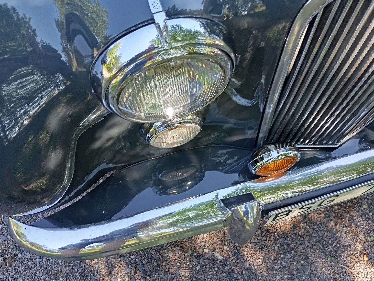 Exterior image of 1954 Jaguar Mark VII