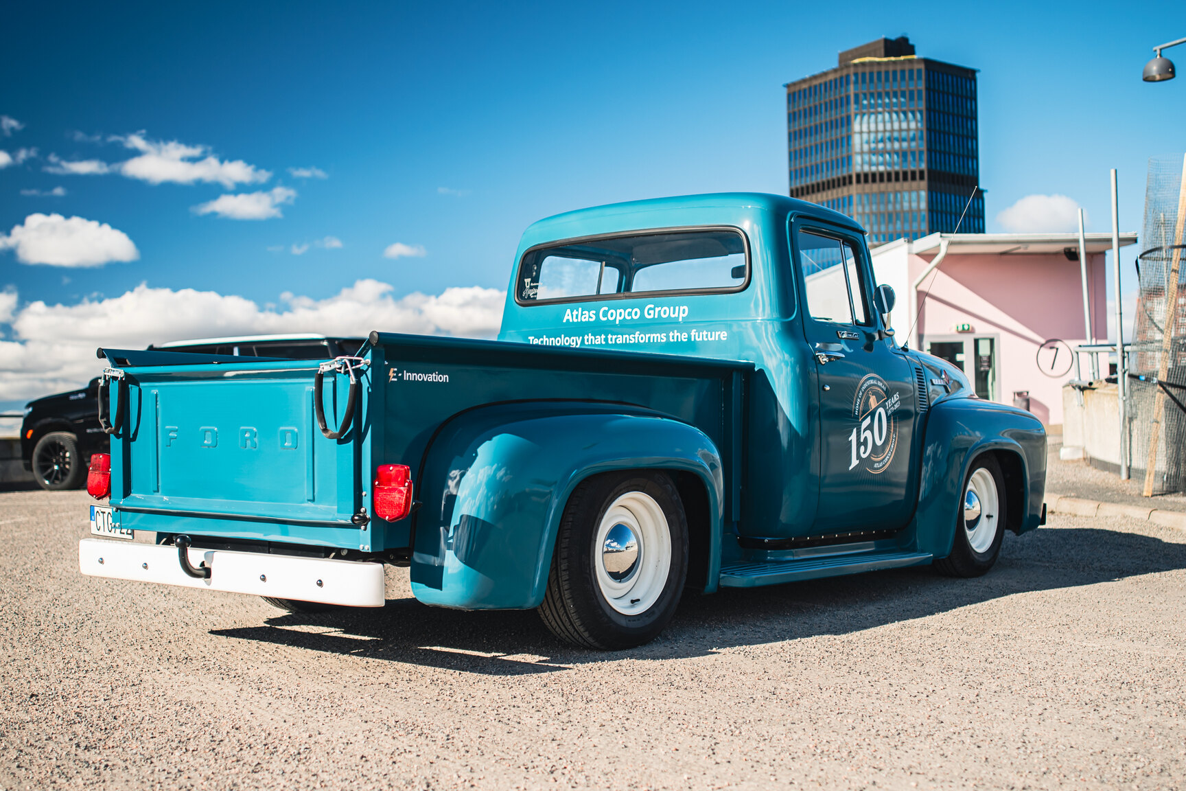 Aussenfoto 1956 FORD F100 Electric