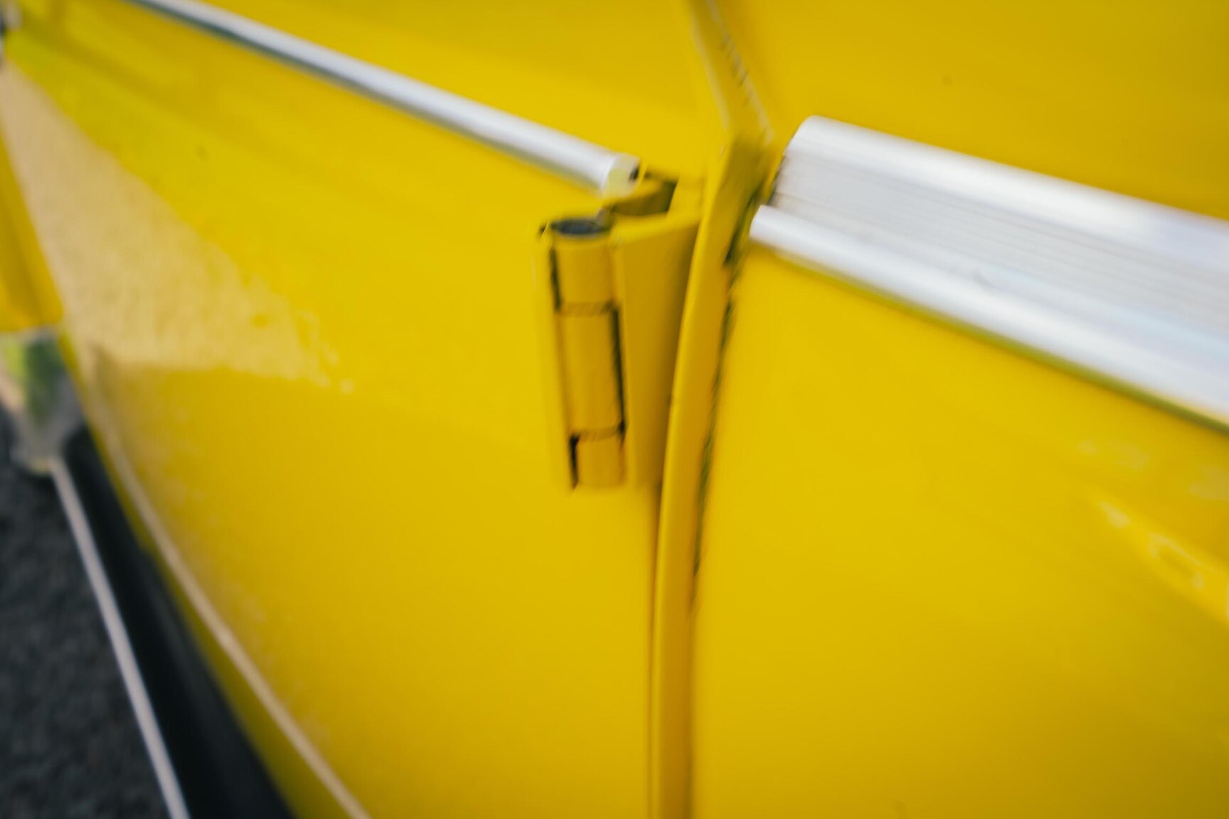Aussenfoto 1973 Volkswagen Bubbla Karmann 1303 LS (68)