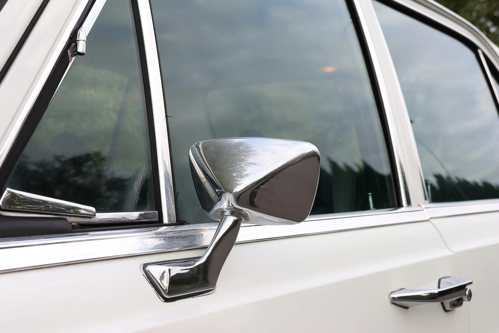 Aussenfoto 1972 Mercedes-Benz 280 SE 4.5  (29)