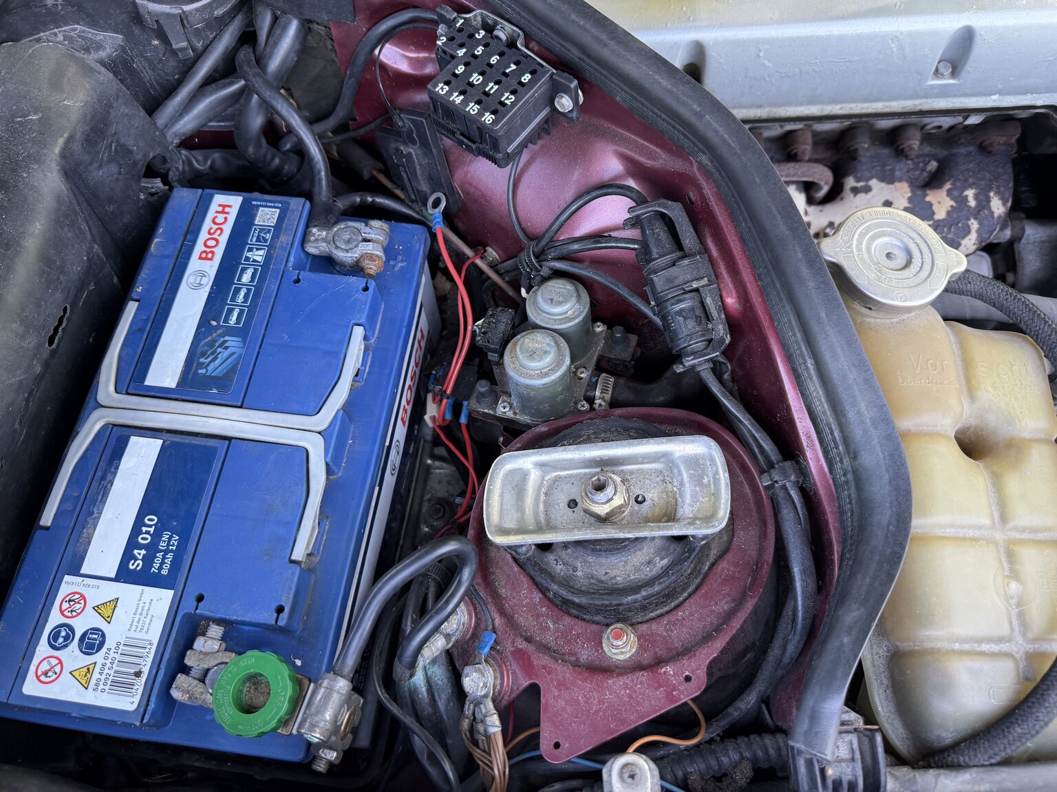 Image of 1991 Mercedes-Benz 300 E-24 mechanics