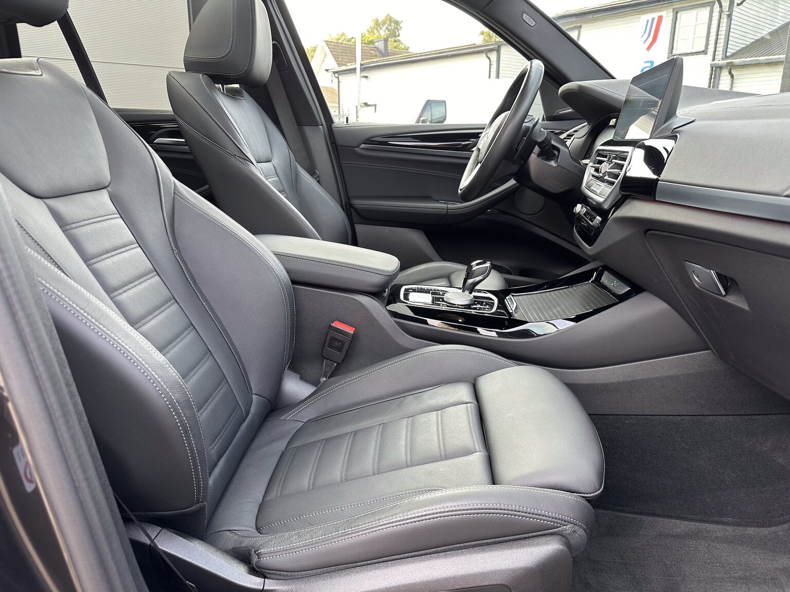 Innenraumfoto von 2022 ALPINA XD3
