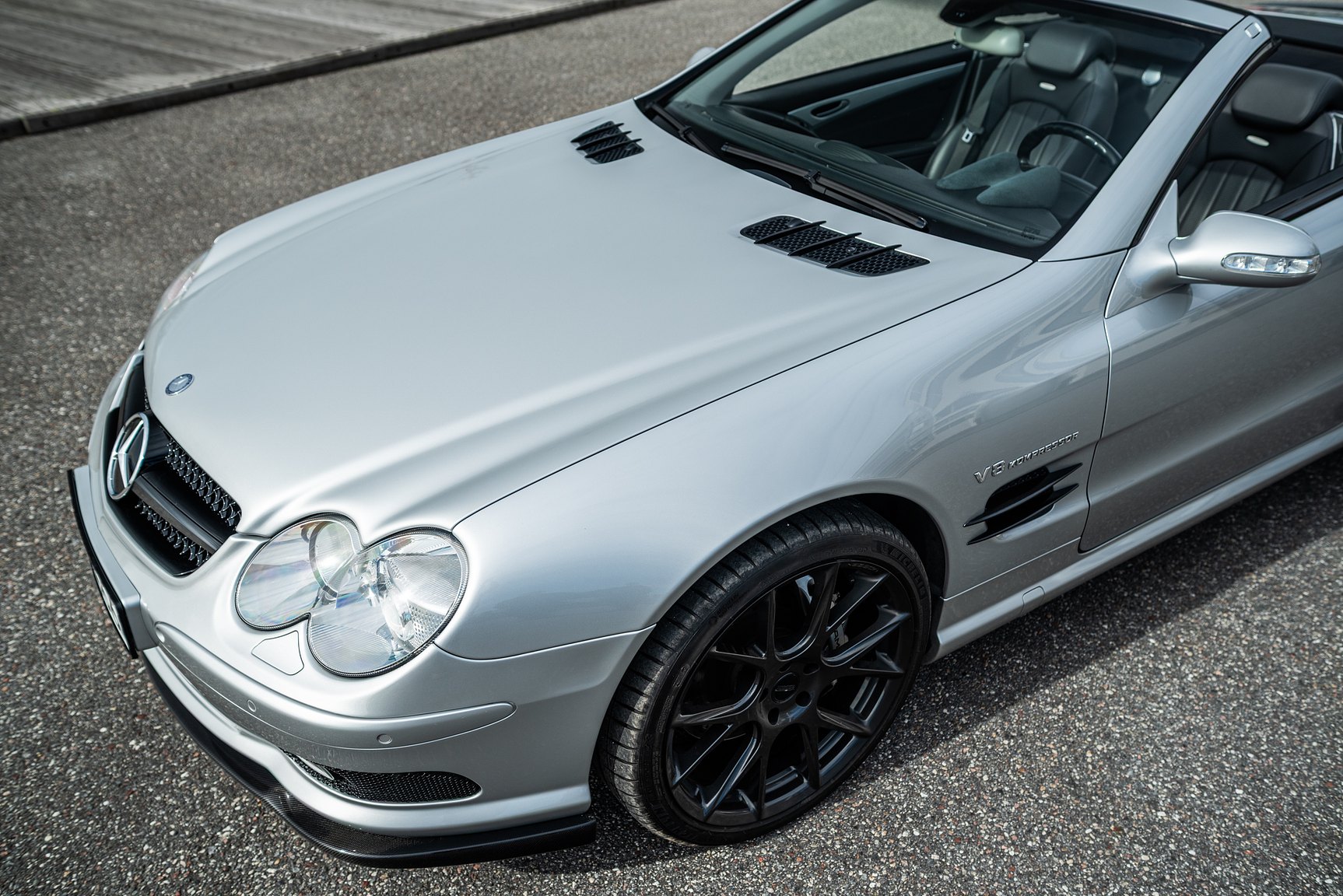 Exterior image of 2002 Mercedes SL 55 AMG